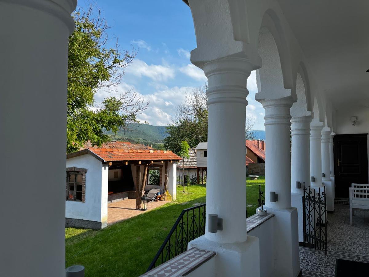 Hotel Antik Vendégház Nagyvisnyó Exterior foto